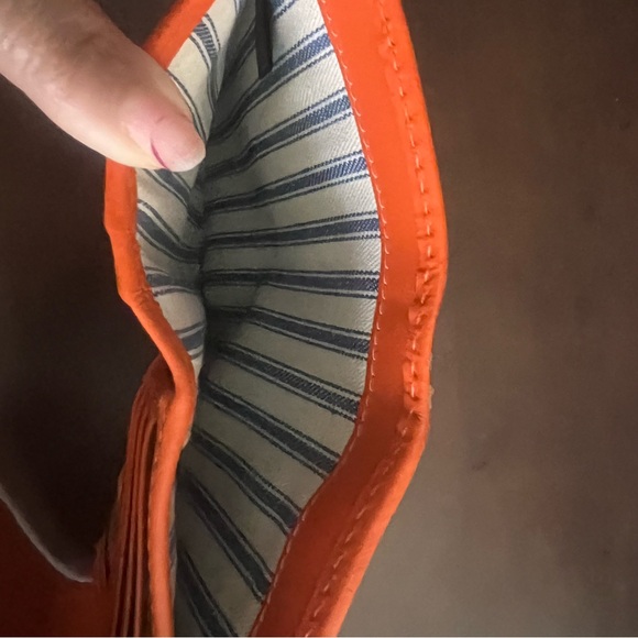 Dooney & Bourke Crossbody Handbag and Wallet - Picture 4 of 6